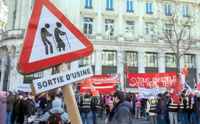 Протесты против повышения пенсионного возраста в Париже, 2023г