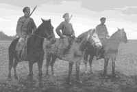 Разъезд Кавалергардского Её Величества Государыни Императрицы Марии Фёдоровны полка. А.П. Хандюков - посредине. 1914г